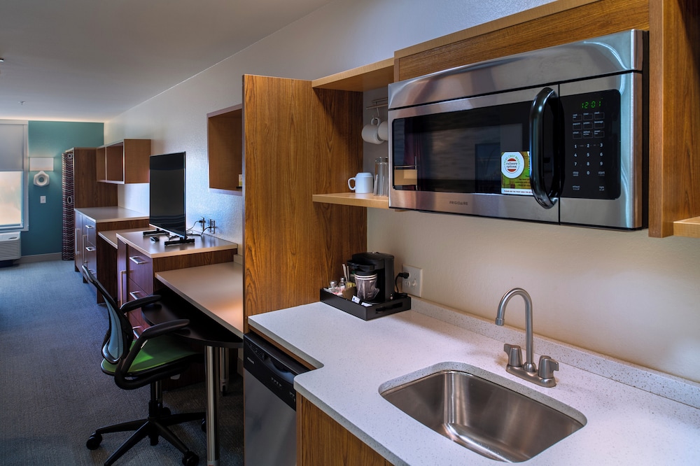 Home2 Suites by Hilton St. Louis Forest Park - photo 18