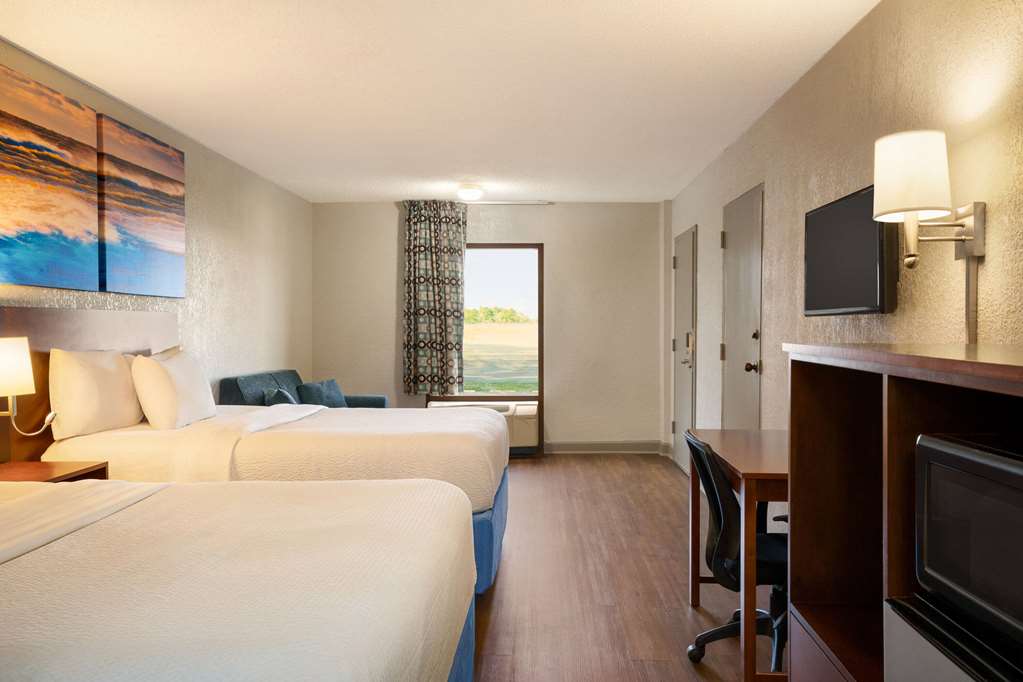Days Inn by Wyndham Dillon - photo 19