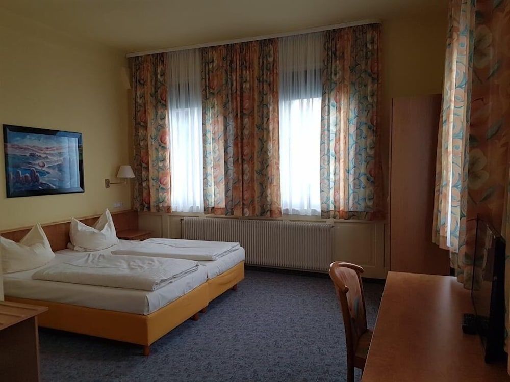 Traube Hotel Ã Ffingen — Fellbach — photo 3