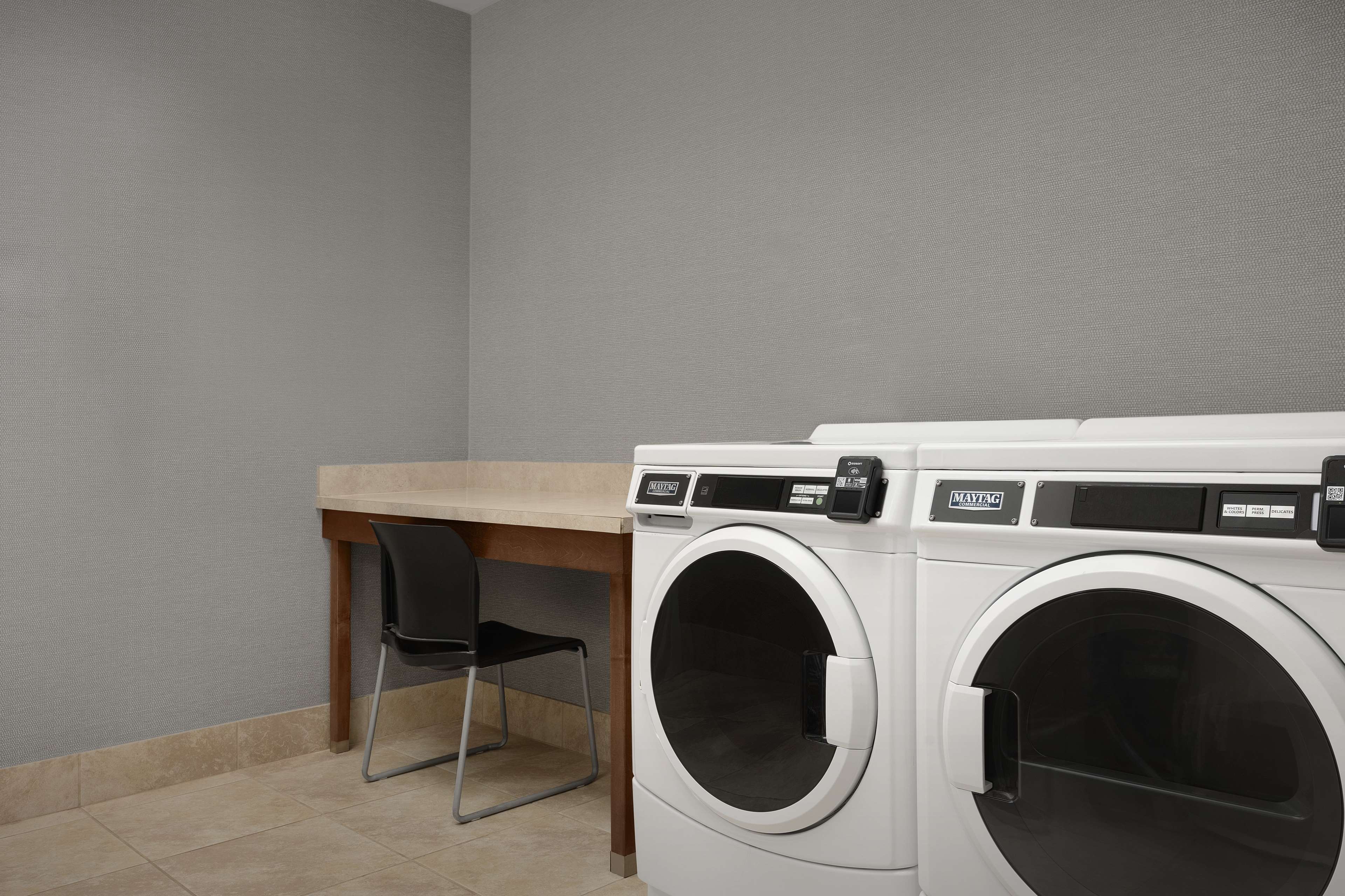 Hampton Inn & Suites Lynchburg - photo 16