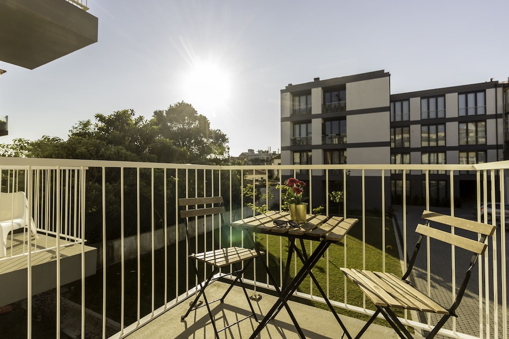 Guest H4U Bonjardim Pop Art City Center — 4-Star Luxury Hotel in Porto, Portugal
