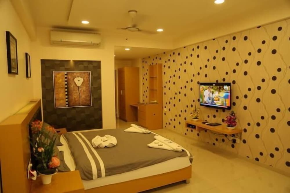 Iroomz Nakshatra Lr — Bellary — photo 2