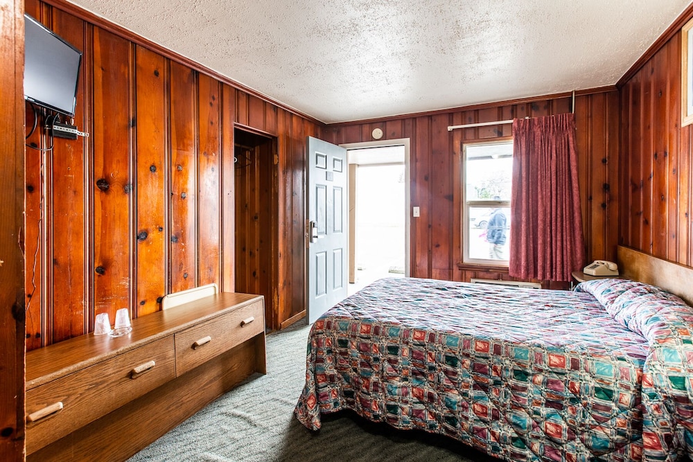 Autzen Inn - photo 33
