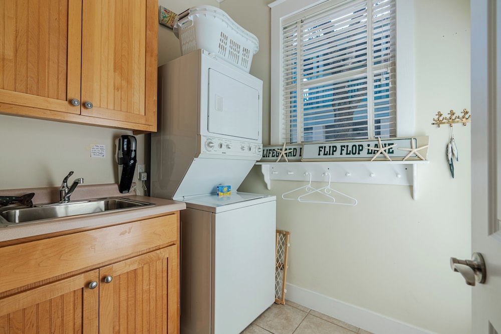 Pet Friendly Seacrest Home for 10 Resort Pool Beach Shuttle - photo 39