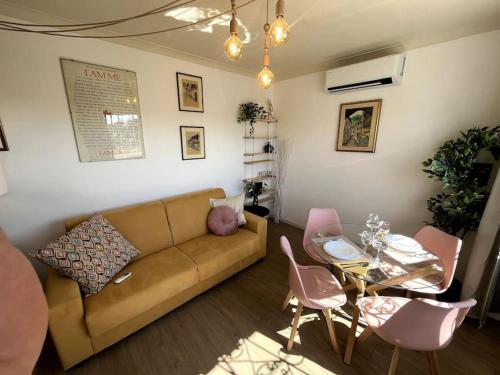 Trastevere Penthouse — 4-Star Luxury Hotel in Rome, Italy
