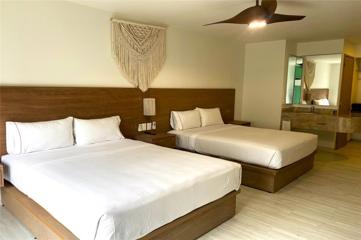 Guest room