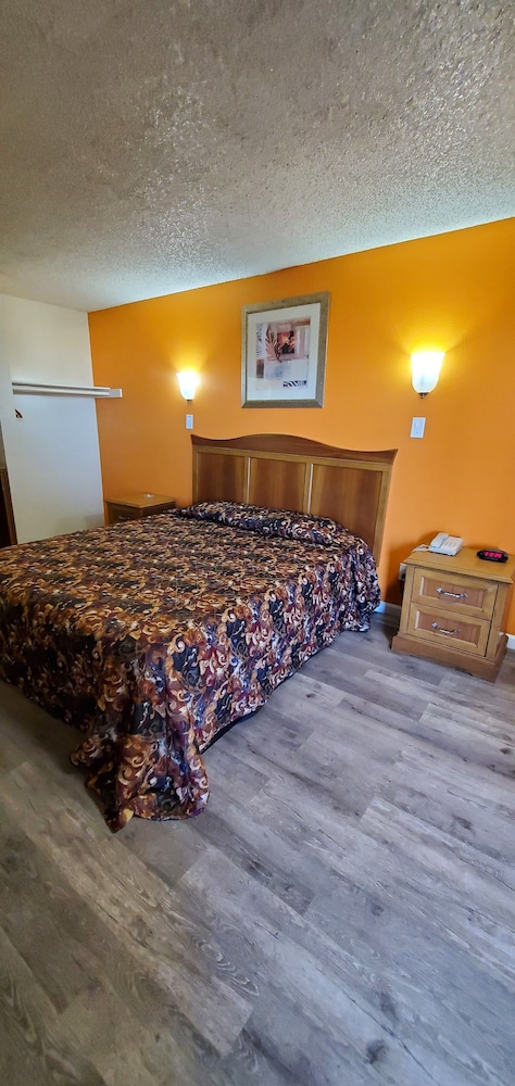 Anaheim National Inn - photo 36