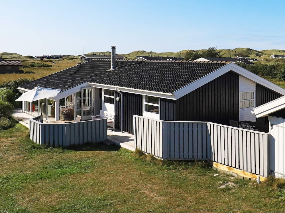 6 person holiday home in Løkken By Traum — 4-Star Luxury Hotel in Lokken, Denmark