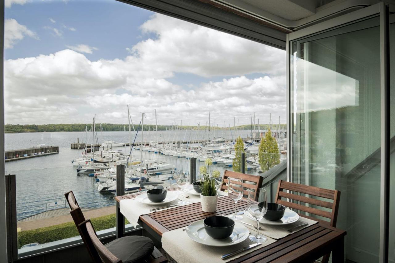 fewo1846 Baltic Lodge komfortable Maisonettewohnung mit 3 Schlafzimmern Balkon und Blick auf die Marina Sonwik — 4-Star Luxury Hotel in Flensburg, Germany