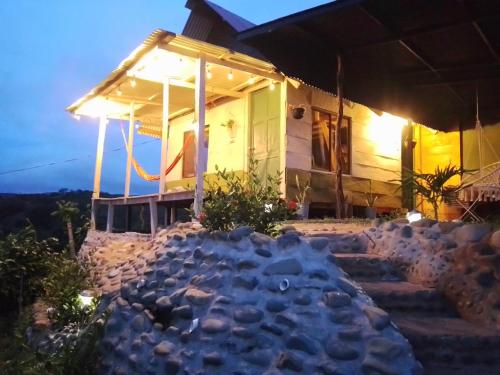 La Parada del Pelicano El Ranchito Surf in Unknown City, Panama