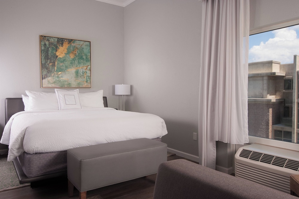 Courtyard Charleston Waterfront by Marriott - photo 9