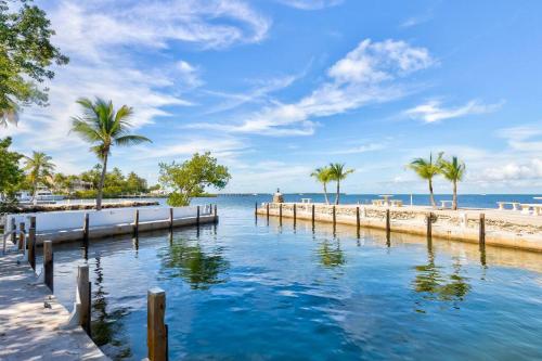 Hidden Gem Duplex in Heart of Islamorada Sleeps 8 in Islamorada, United States