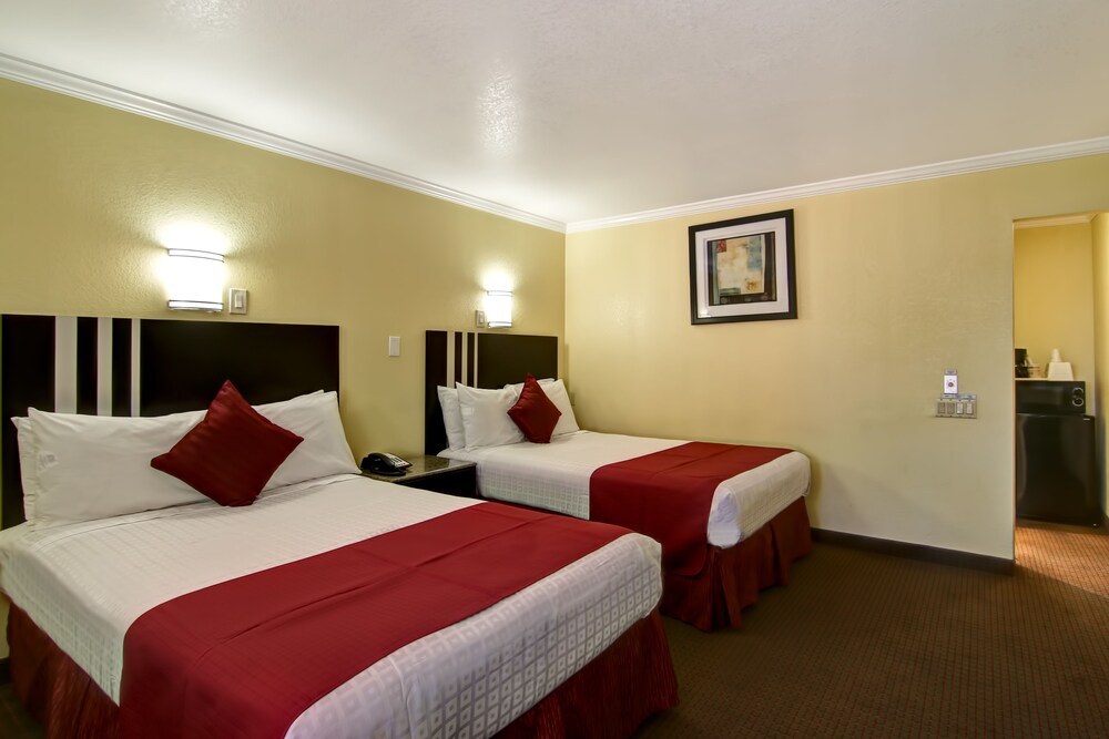 Pacific Inn of Redwood City - photo 14