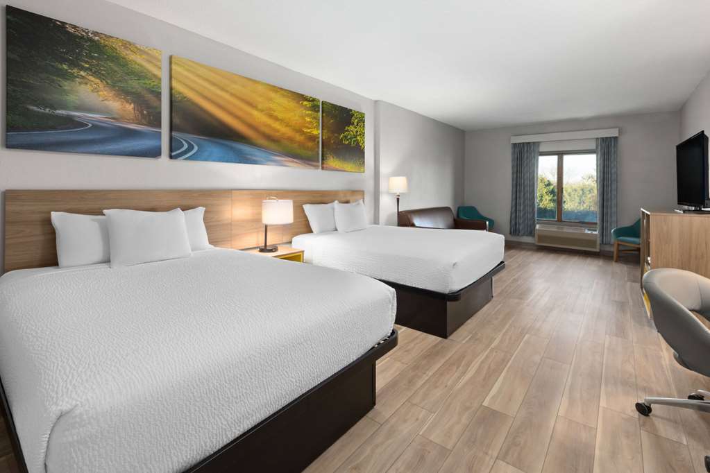 Days Inn by Wyndham Hutchinson - photo 19