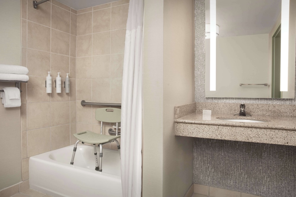 Hilton Garden Inn Columbia Harbison - photo 29