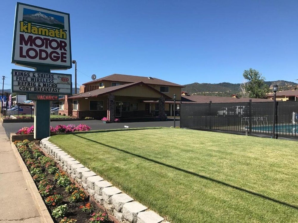 Klamath Motor Lodge 4445259 — Yreka