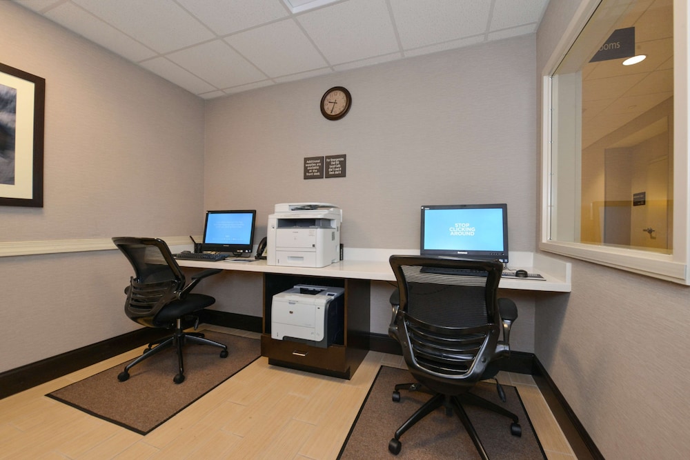 Hampton Inn & Suites Ocala - photo 52