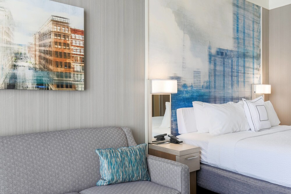 Courtyard by Marriott Pittsburgh Downtown - photo 12