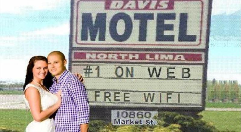Davis Motel - photo 5
