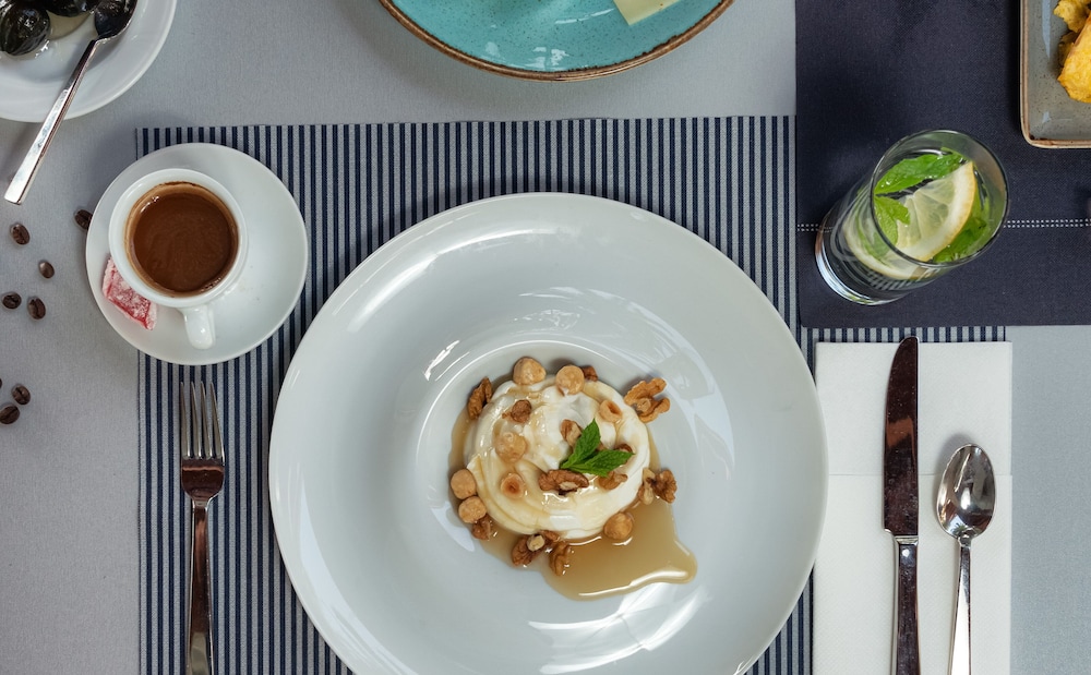 מזון ומשקאות