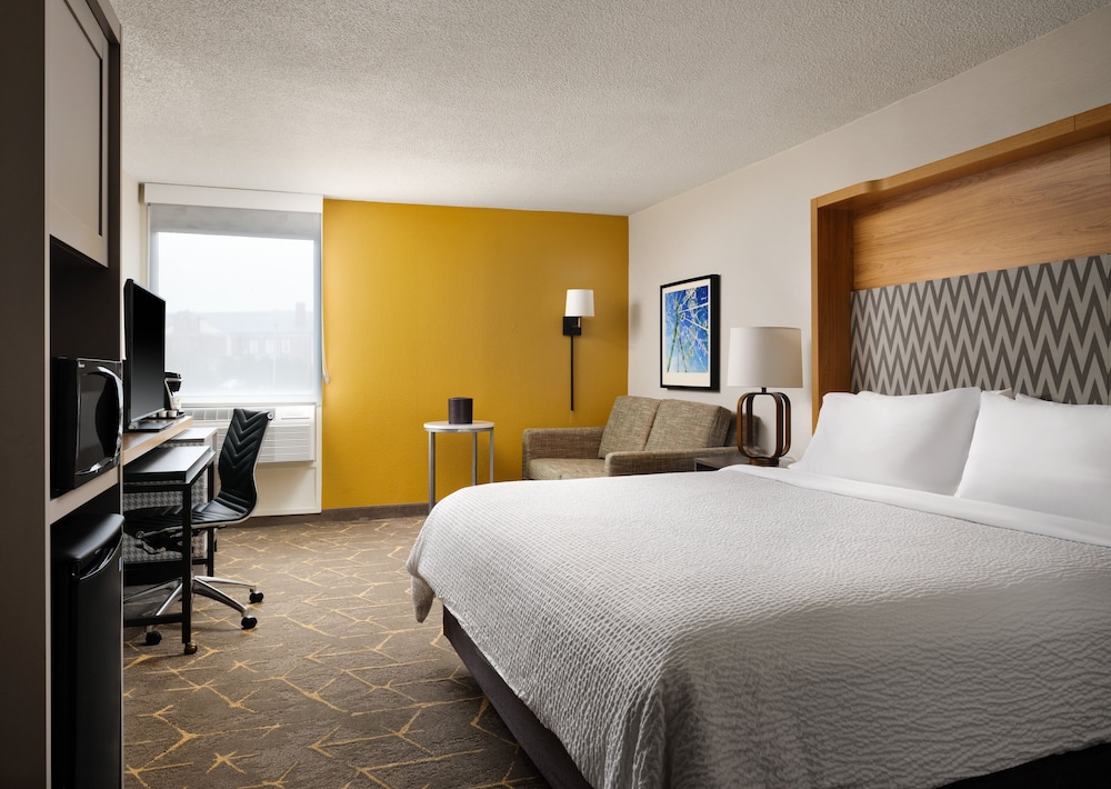 Holiday Inn Boston Dedham Hotel & Conference Center by IHG - photo 7