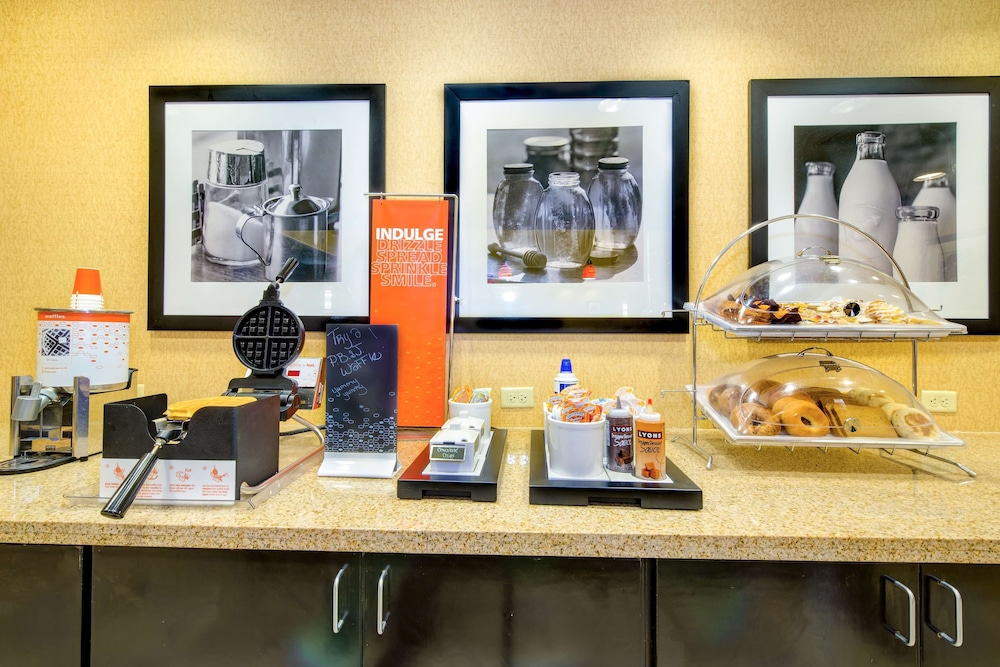 Hampton Inn Suites Scottsboro - photo 43