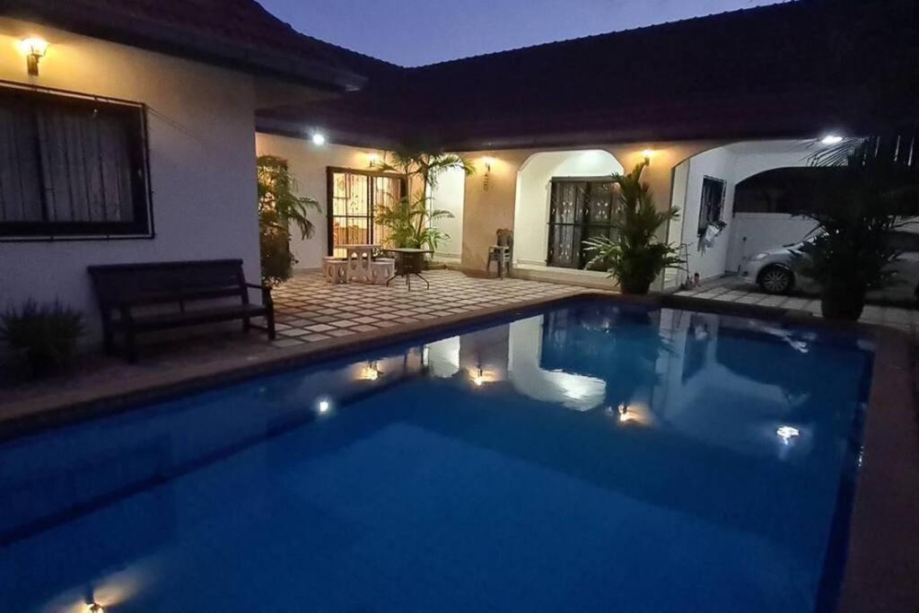 Detached 3 bed Villa private pool Nirvana Pool Villa 2 — 4-Star Luxury Hotel in Nong Prue, Thailand
