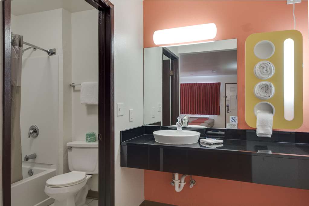 Motel 6 Brownsville TX North - photo 20