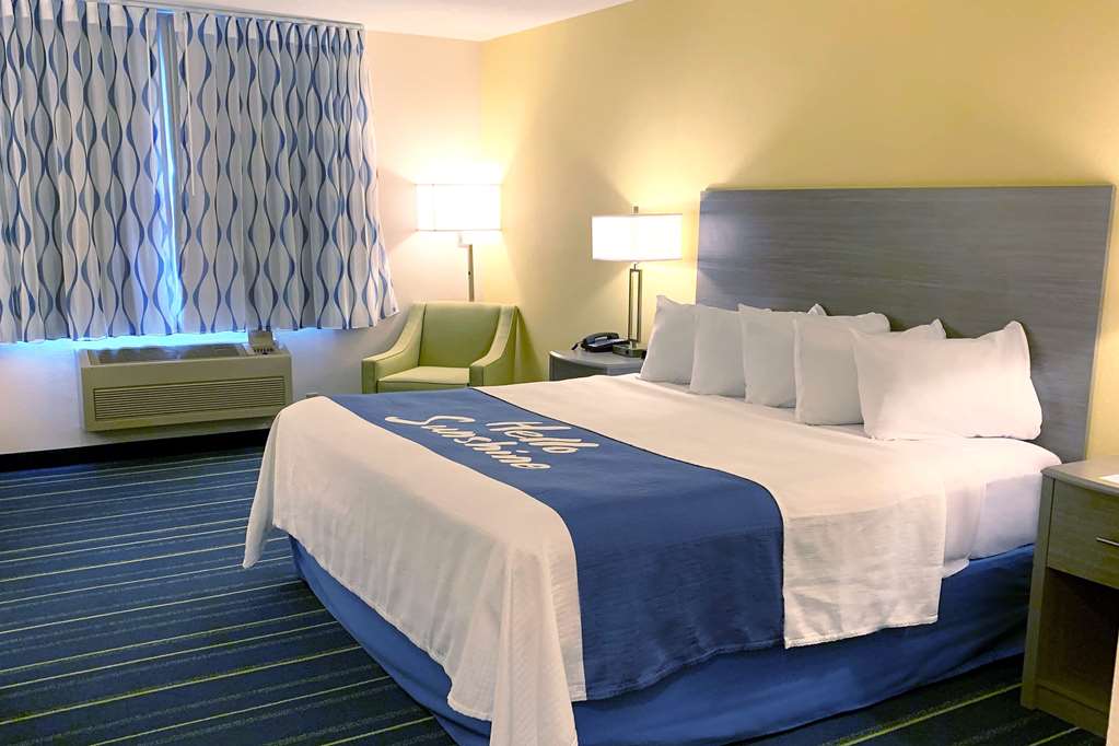 Days Inn by Wyndham Hinckley - photo 9