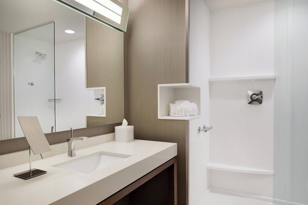 Courtyard by Marriott Boston Dedham Westwood - photo 17