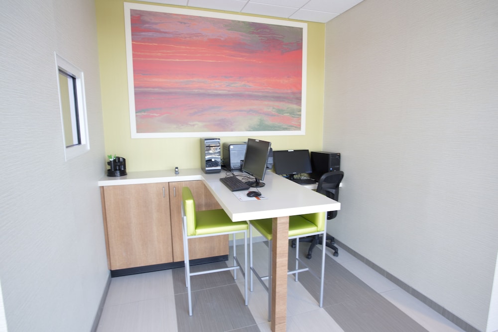 Holiday Inn Morgantown University Area by IHG - photo 38