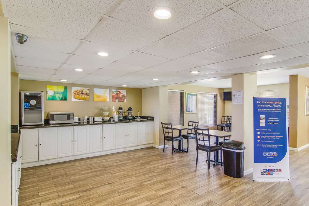 Suburban Studios Hotel Kingsland Near I 95 - photo 26