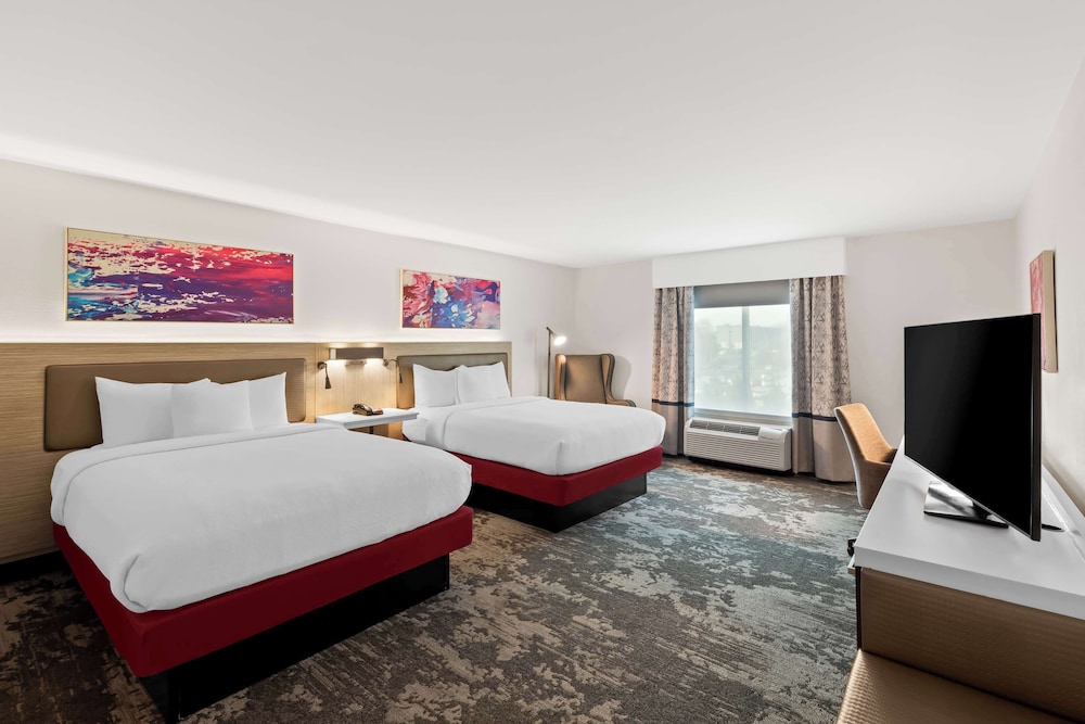 Hilton Garden Inn Atlanta Airport North - photo 9