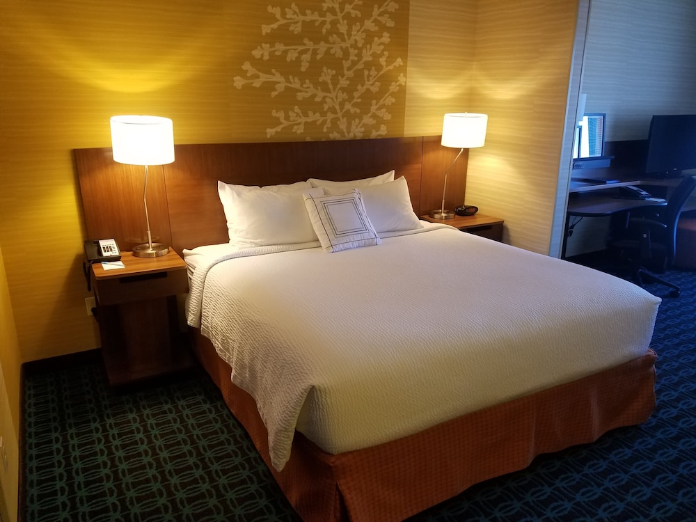 Fairfield Inn & Suites Gallup - photo 9