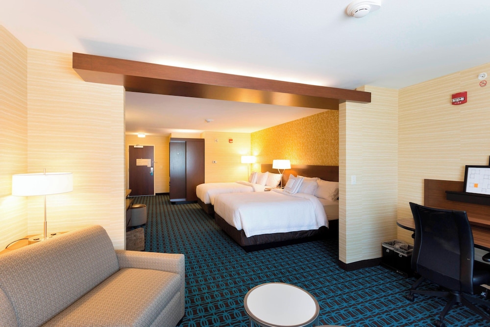 Fairfield Inn & Suites by Marriott Decorah - photo 16