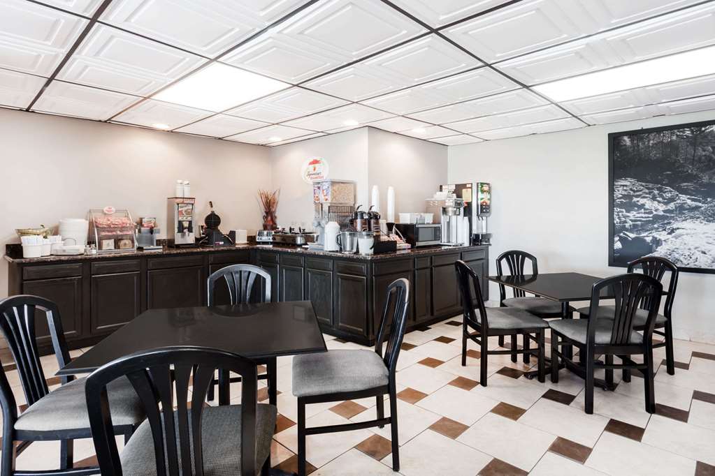 Super 8 by Wyndham Monteagle TN - photo 6