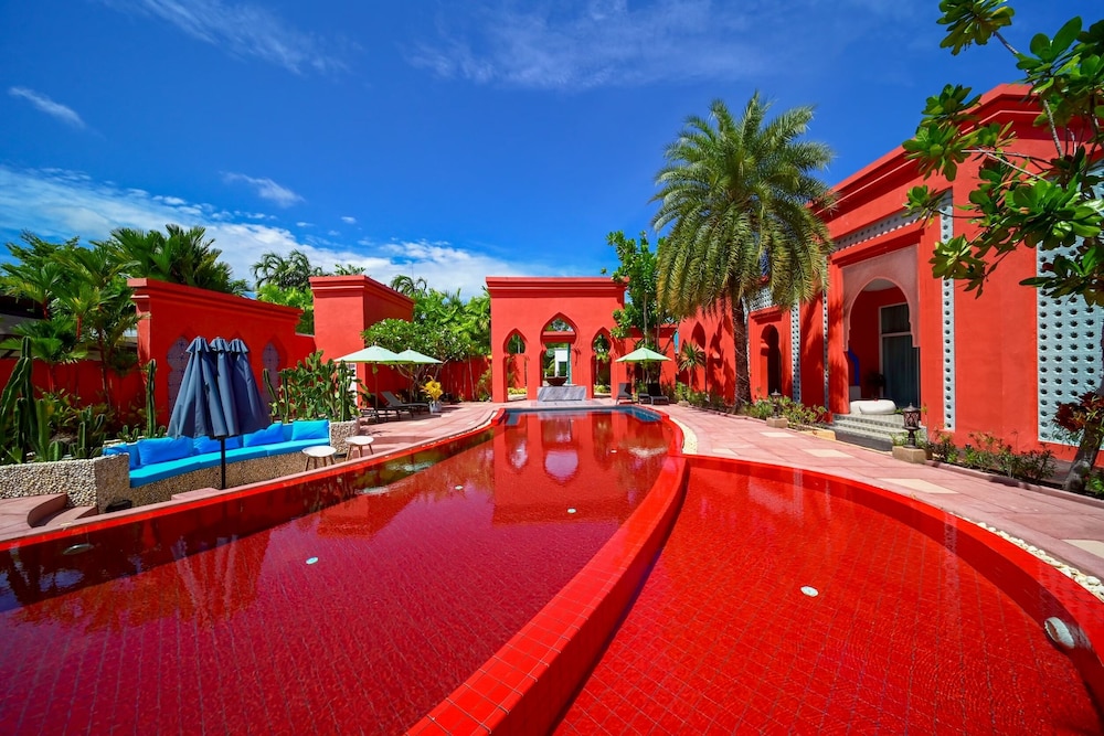 The Kiri Villas Resort — 4-Star Luxury Hotel in Phuket, Thailand