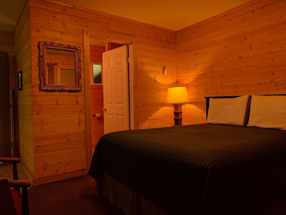 Emerald Forest Cabins - photo 18