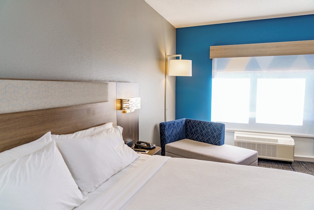 Holiday Inn Express Hotel & Suites Raleigh SW NC State by IHG - photo 8