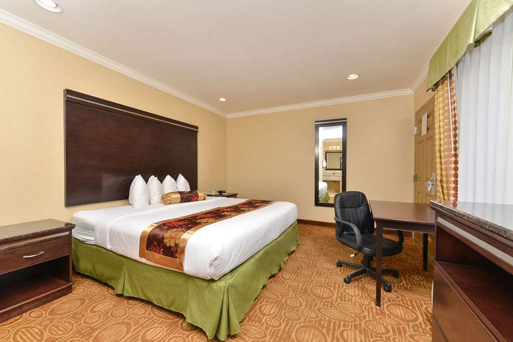 Rodeway Inn San Diego Near SDSU - photo 14