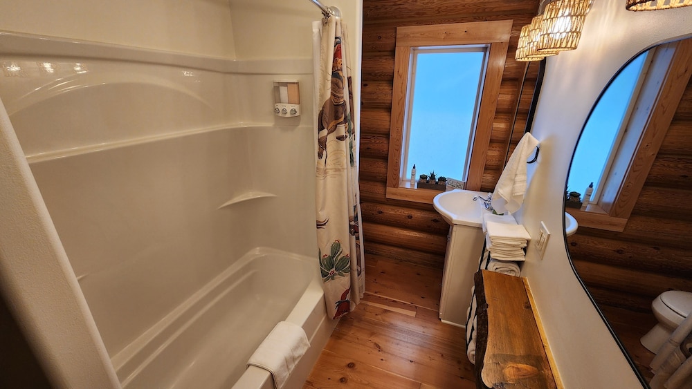 Beargrass Lodging and RV Resort - photo 115