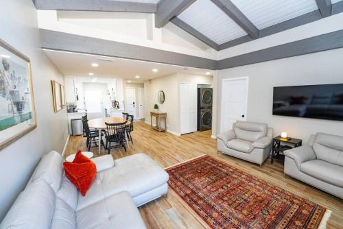 Marcs Red Rock Retreat 2 Primary Suites 2 Bath — 4-Star Luxury Hotel in Sedona, United States