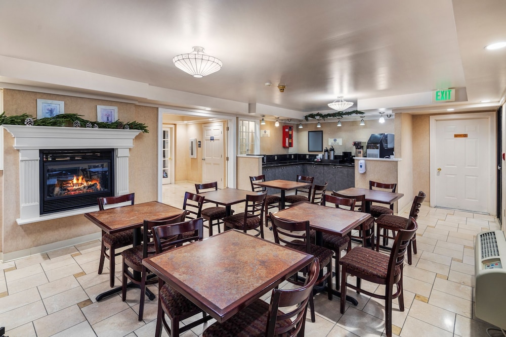 Inn at Lake Washington By OYO I 405 - photo 4