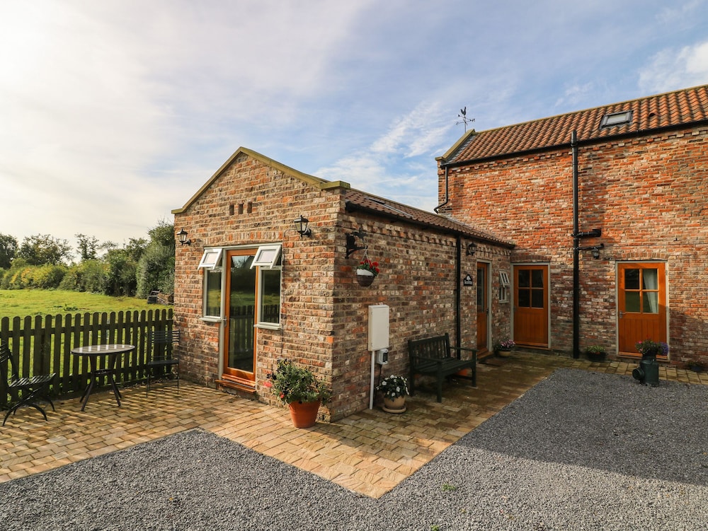 Decca cottage is Cheerful one bedroom cottage