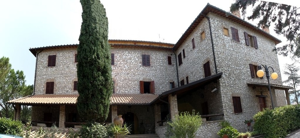 Hotel Benedetti — hotel in Campello Sul Clitunno