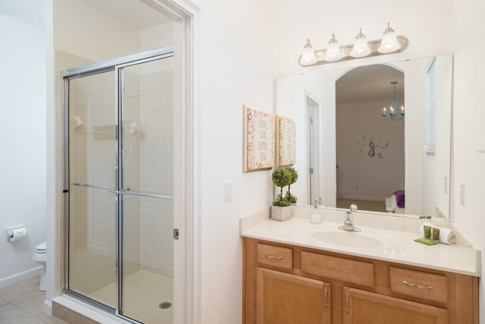6 bedroom home at Solterra Resort - photo 32