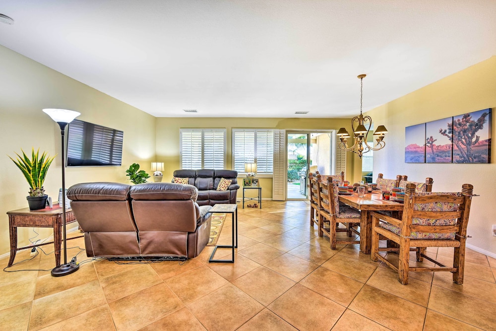 Indian Palms Resort Home w Yard & Community Perks - photo 19