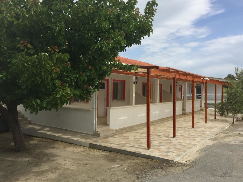 Mali Beach Apart Otel in Seferihisar, Turkey