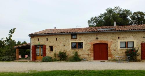 Le Cavalier - carbon neutral hotel in Caraman