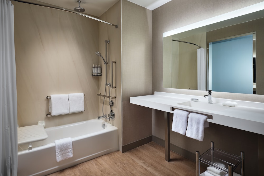 AC Hotel by Marriott Jackson Ridgeland - photo 22
